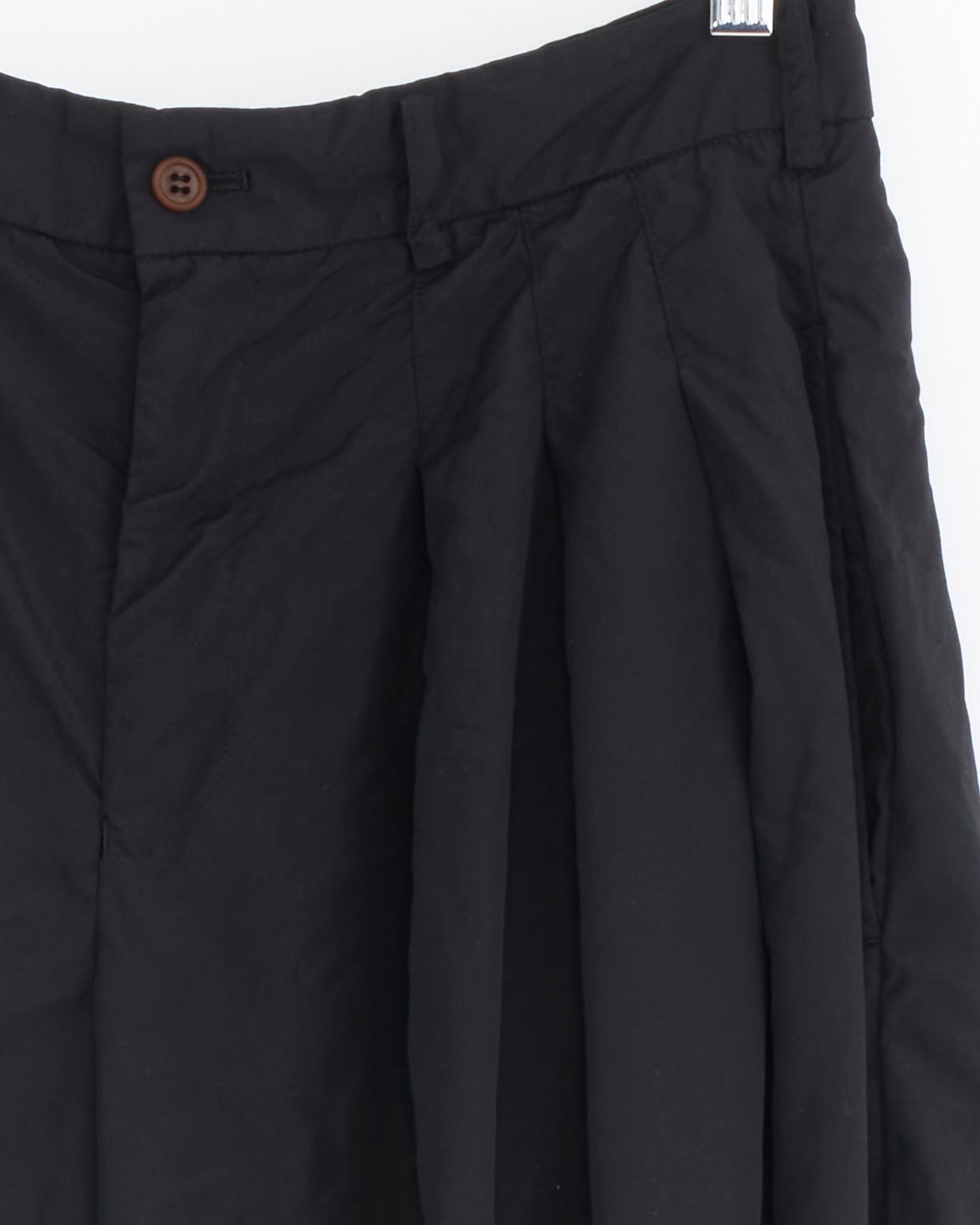 P006 Pant in Black