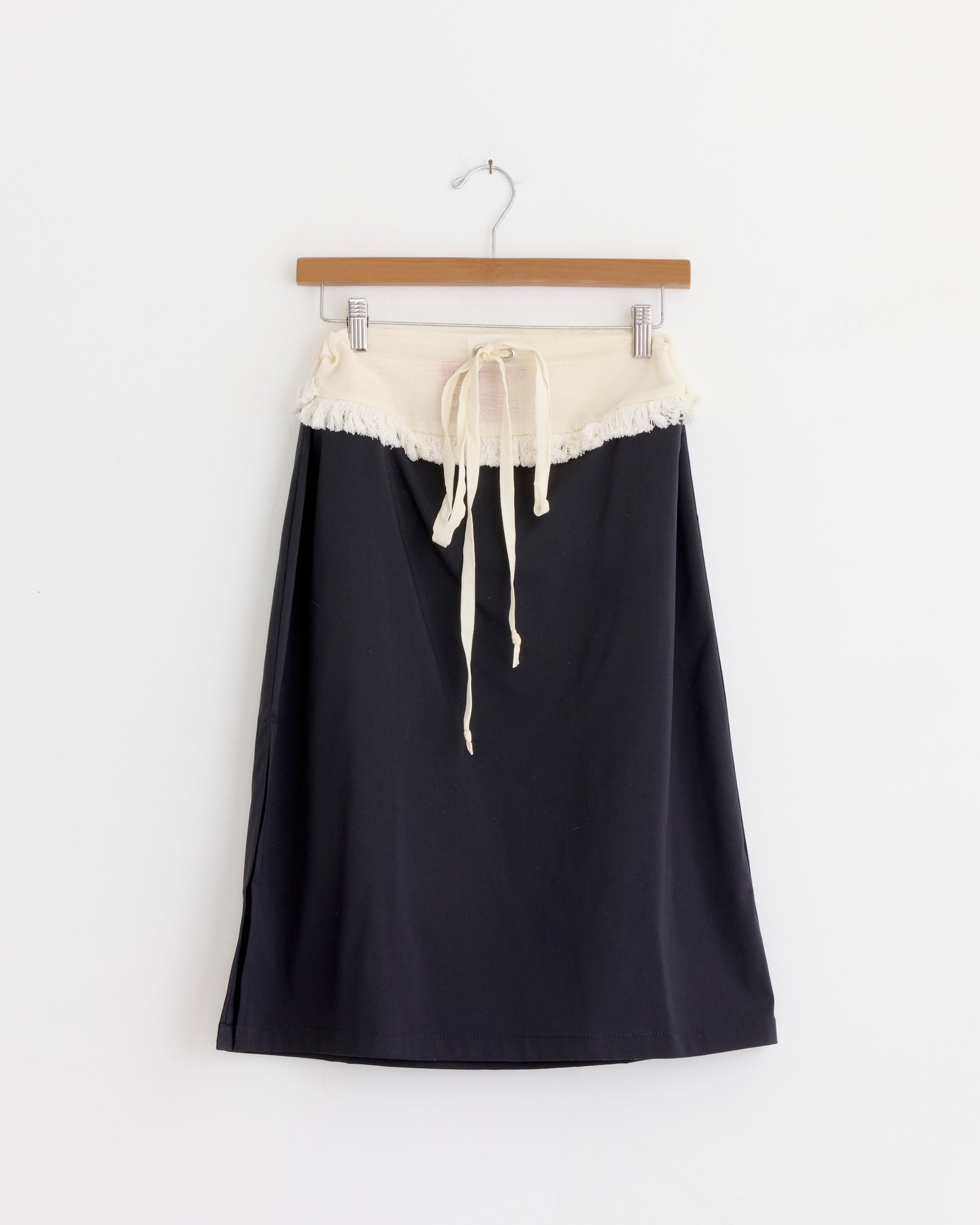 Soledad Skirt in Cream/Black